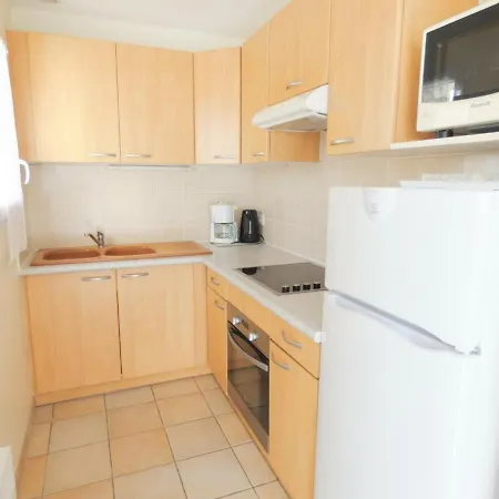 Angoumé, 3 Pièces, 4 Personnes - Fr-1-360-477 *